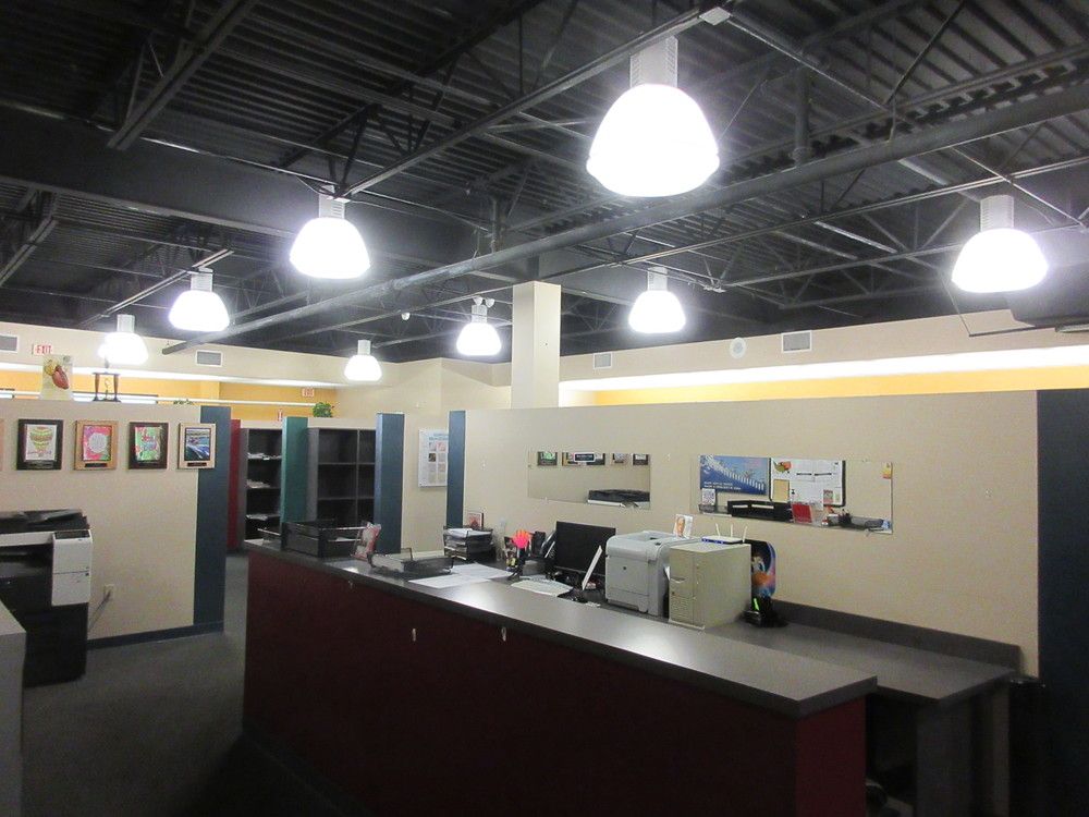 In the News Inc. Industrial Manuf. Flex Building: 8517 Sunstate St, Tampa, FL 33634